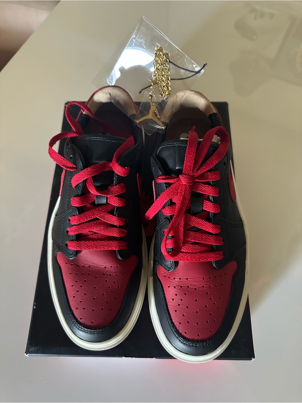 Nike Black and Red Low-Top Sneakers with Red Laces